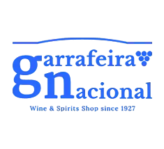 Logo da garrafeira nacional, que utiliza água filtrada por equipamentos AcquaRobot.